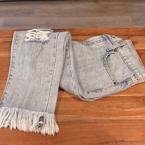 Carmar Distressed jeans for women every occasion